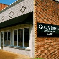 The Reeves Law Firm Logo