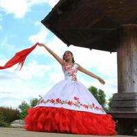 Mis Quince Boutique Logo