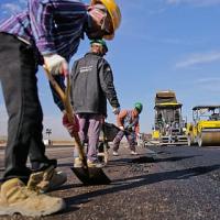 Danis Asphalt & Concrete Logo
