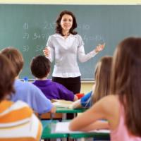 WEEKEND en espanol Logo