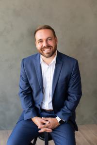 Chris Fox Real Estate Logo
