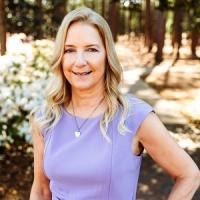 Better Homes and Gardens Real Estate Lifestyle Property Partners Logo