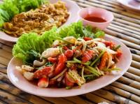 Yum Thai Logo