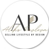 Aleks Pavlova | Real Estate Agent in Tampa FL Logo