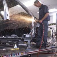 Dubow's Autobody Logo