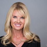 Nikkie Miller Wickenburg Realtor Logo