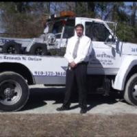 Outlaw's Towing Logo