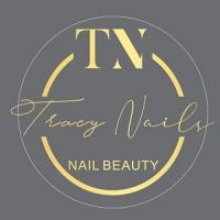 TRACY nail & beauty Logo