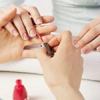 Beverly Nails Logo