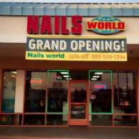 Nails World logo