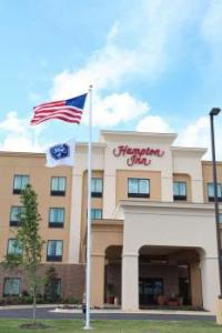 Hampton Inn Atmore Logo