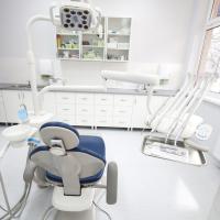 Unlimited Dental Lab Logo