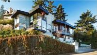 Hood River Vacation Home Package Logo
