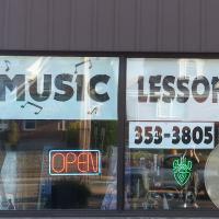 Musician's Corner & Music Learning Center Logo