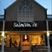 Salon Von De Beauty Bar  Logo