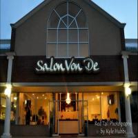 Salon Von De Beauty Bar Logo