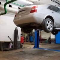 Hurless Brothers Foreign Car Service Logo