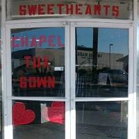 Sweethearts Wedding Chapel & Bridal Boutique Logo