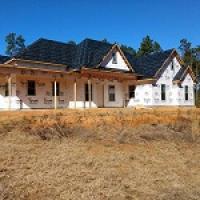 Varnado Builders LLC Logo