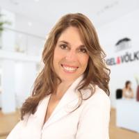 Renee Hasak Logo
