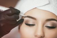 Neomi Microblading - West Hills Logo