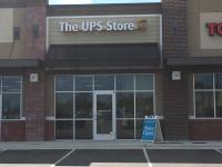 The UPS Store of Surf City Logo