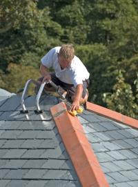 Expert Roofing Logo