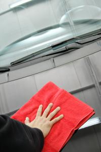 Hands On Car Wash & Detail Logo