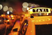 A Wisener's Hometown Taxi LLC Logo