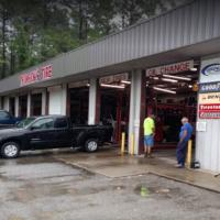 Thomson Tire Co. Logo