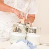 Hollenbeck Painting & Drywall Logo