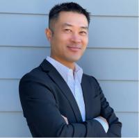  Vegas Living Life Logo