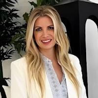 Lander Luxury Realty Logo