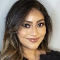 Farmers Insurance- Xiomara Victoria Smith Agency Logo