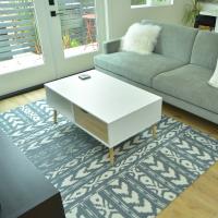 Pro Hardwood Flooring Installation Malibu Logo