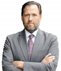 THE HAMPTON LAW FIRM  P.L.L.C. Logo