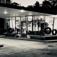 Blackmon Tire & Automotive Logo