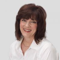 Maura Murphy Logo
