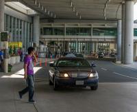 24/7 Airport Taxi Transportation Logo