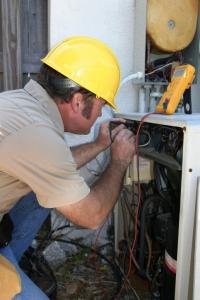 Lyons Heating & Cooling Logo