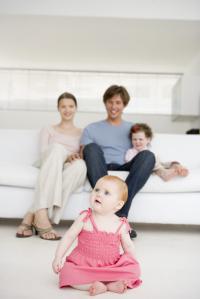Rolands Carpet Cleaning Logo