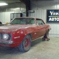 Yankton Auto Body Logo
