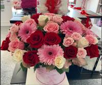 Earth Flowers and Gifts Logo