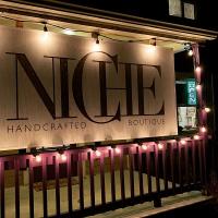 NICHE handcrafted boutique Logo