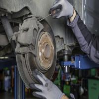 Sion's Auto Center Logo