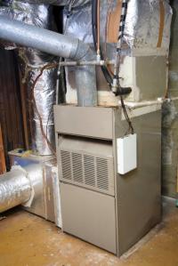 Heating and Cooling Expert Logo
