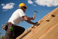 Leslie's Roofing Logo