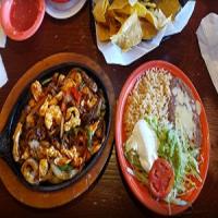 El Tapatio's Mexican Restaurant Logo