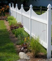 Built Tough Fence & Construction Logo