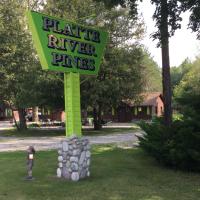 Platte River Pines Logo